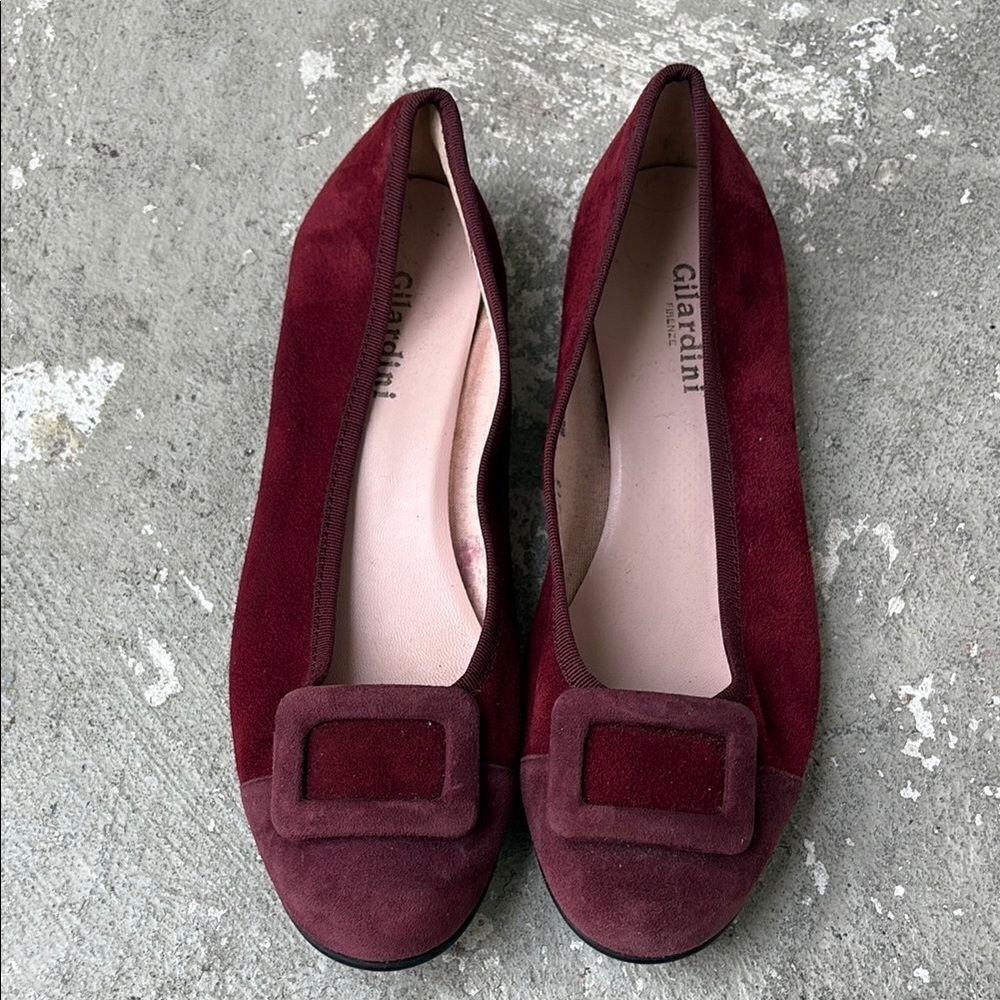 Guarding suede ballet flat